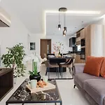 Mulberry Ph 2Bed Insane Views! By Homely