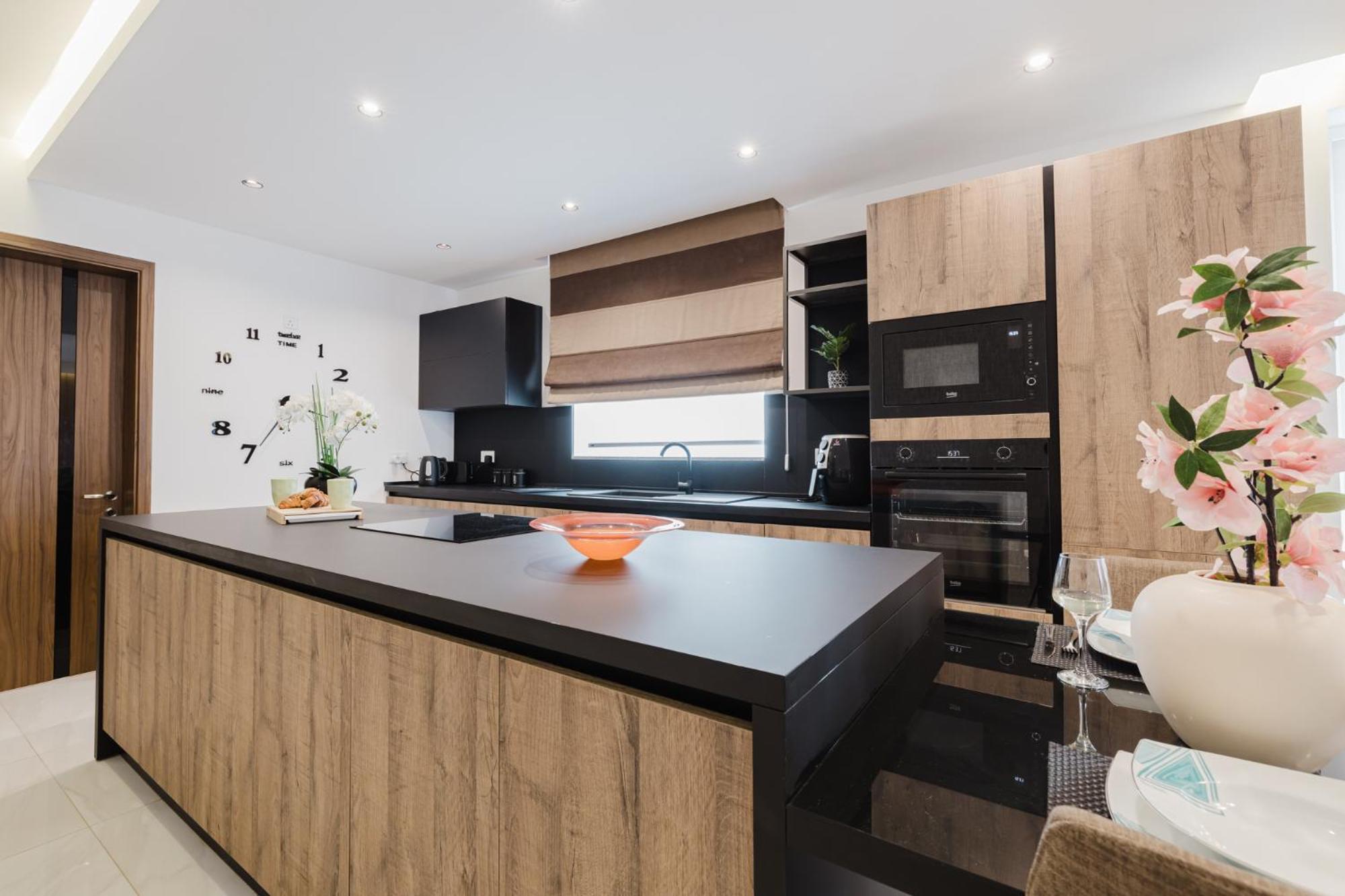 Mulberry Ph 2bed Insane Views! By Homely San Pawl il-Baħar