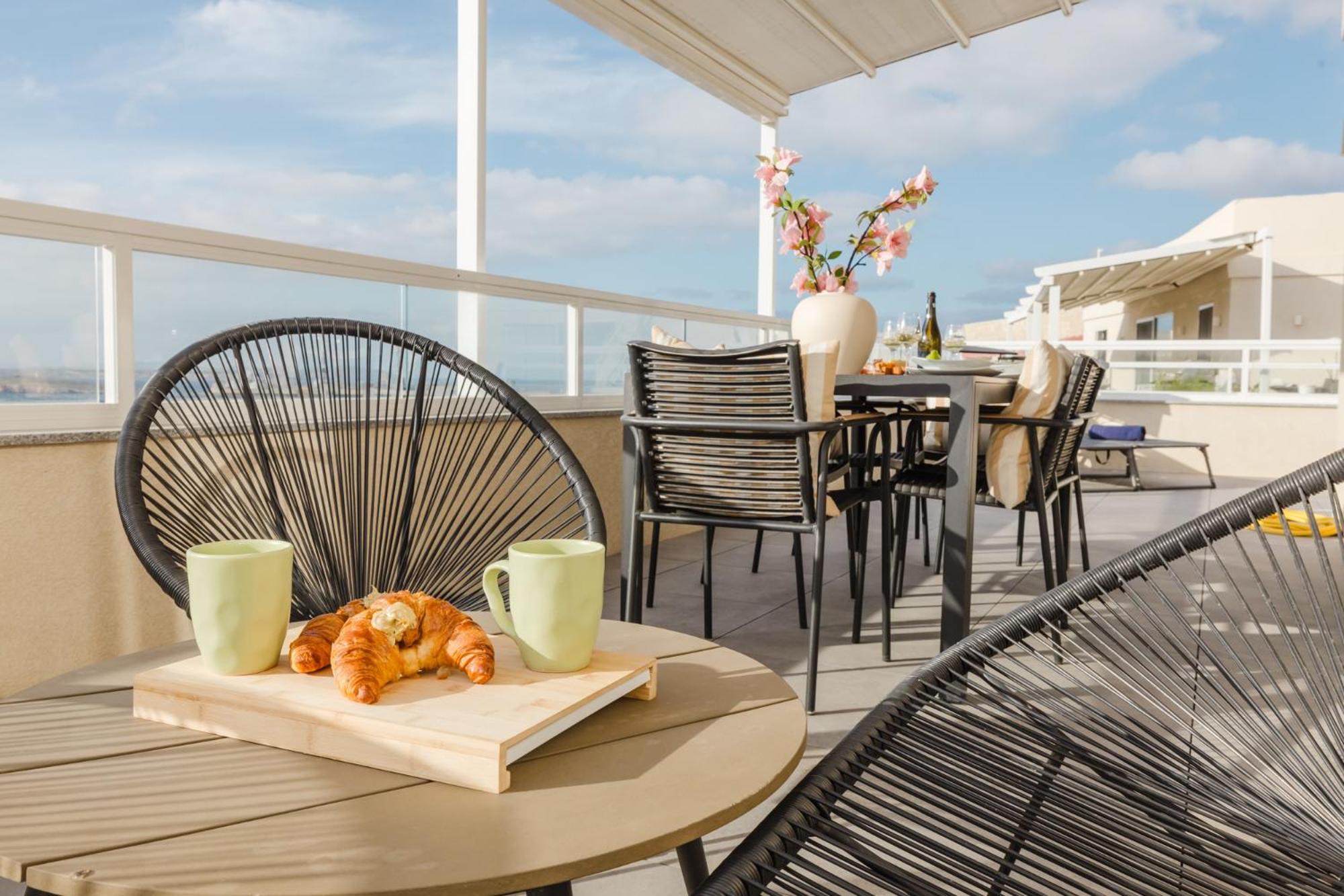 Mulberry Ph 2bed Insane Views! By Homely * St. Paul's Bay
