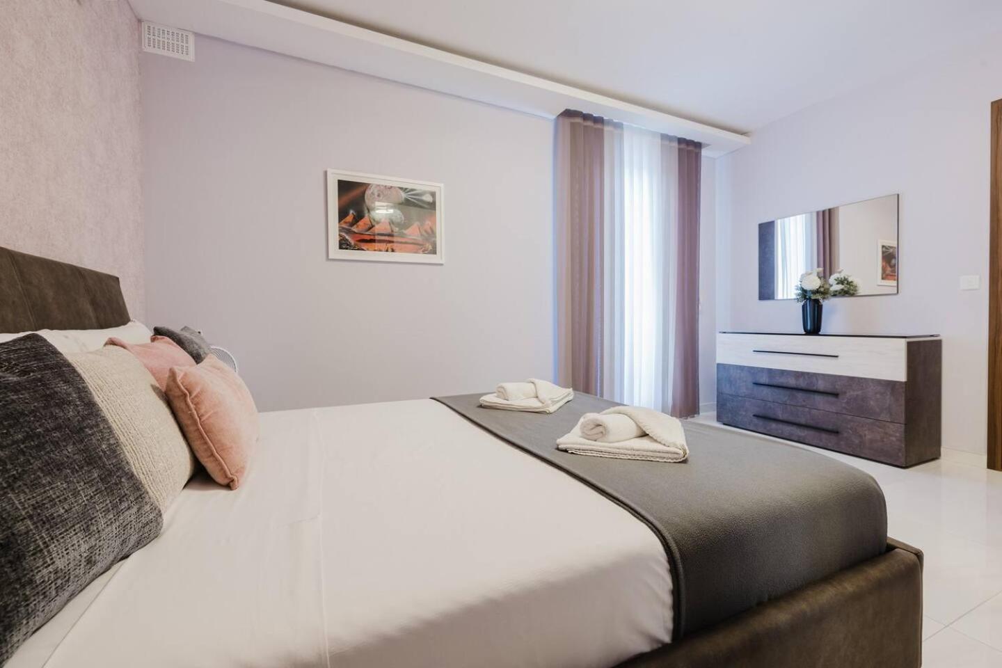 Mulberry Ph 2bed Insane Views! By Homely Apartment